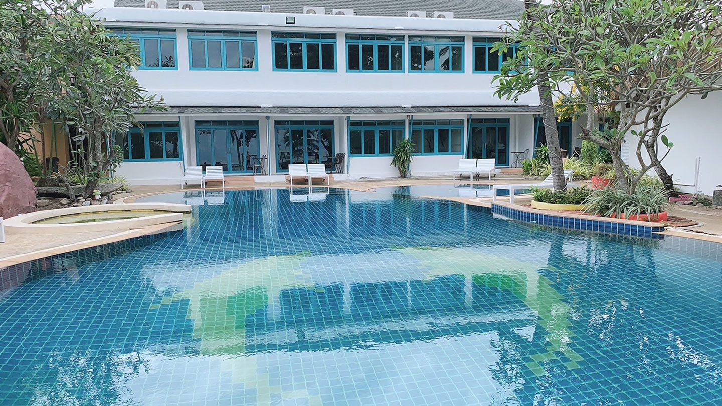 Swimming-Pool-3