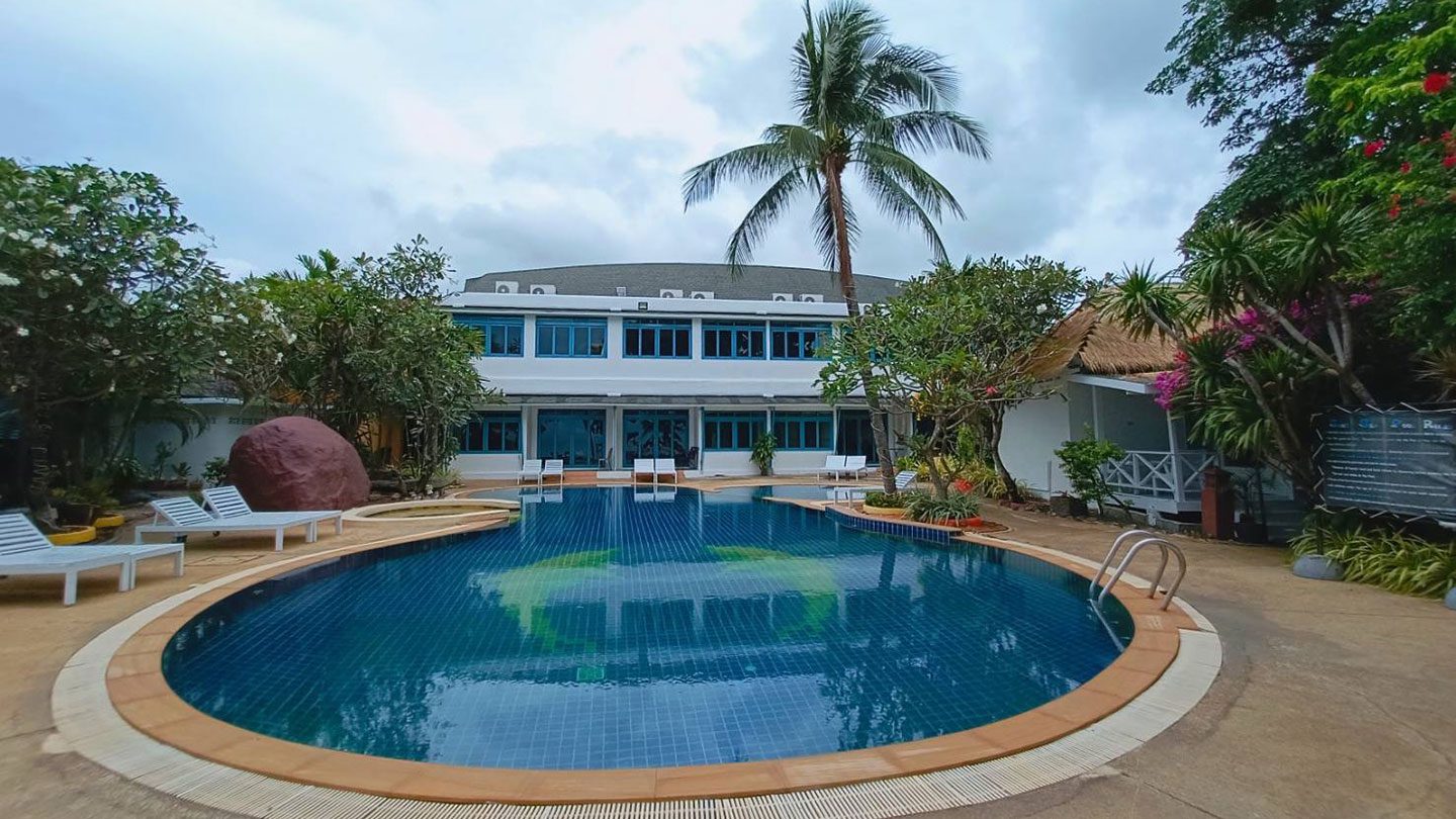 Swimming-Pool-5